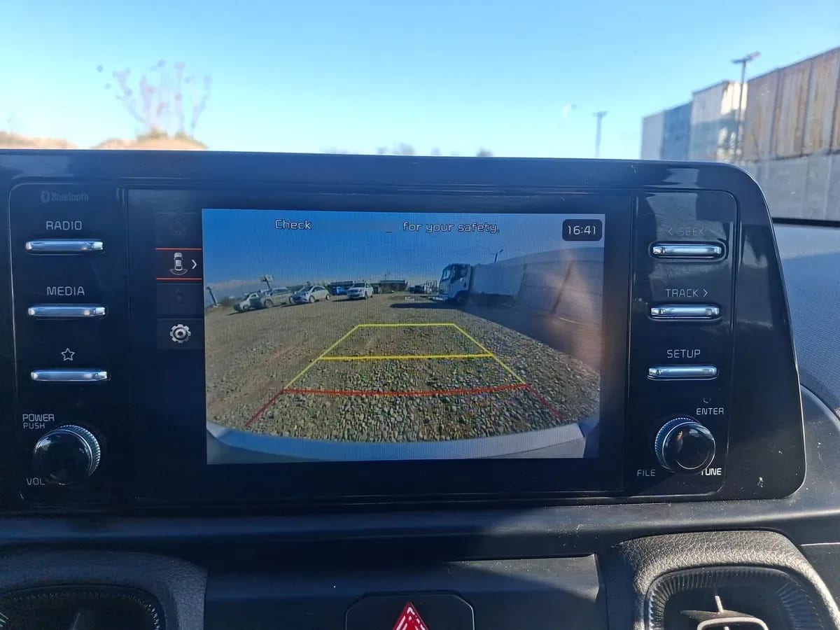 Kia Sonet 1.5 Ex 4x2 Ivt Ri At 5p año 2025