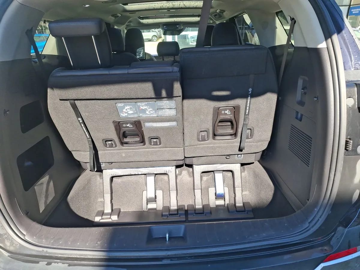 Kia Carnival 2.2 Ex Ltd Diesel 4x2 8at 5p año 2025