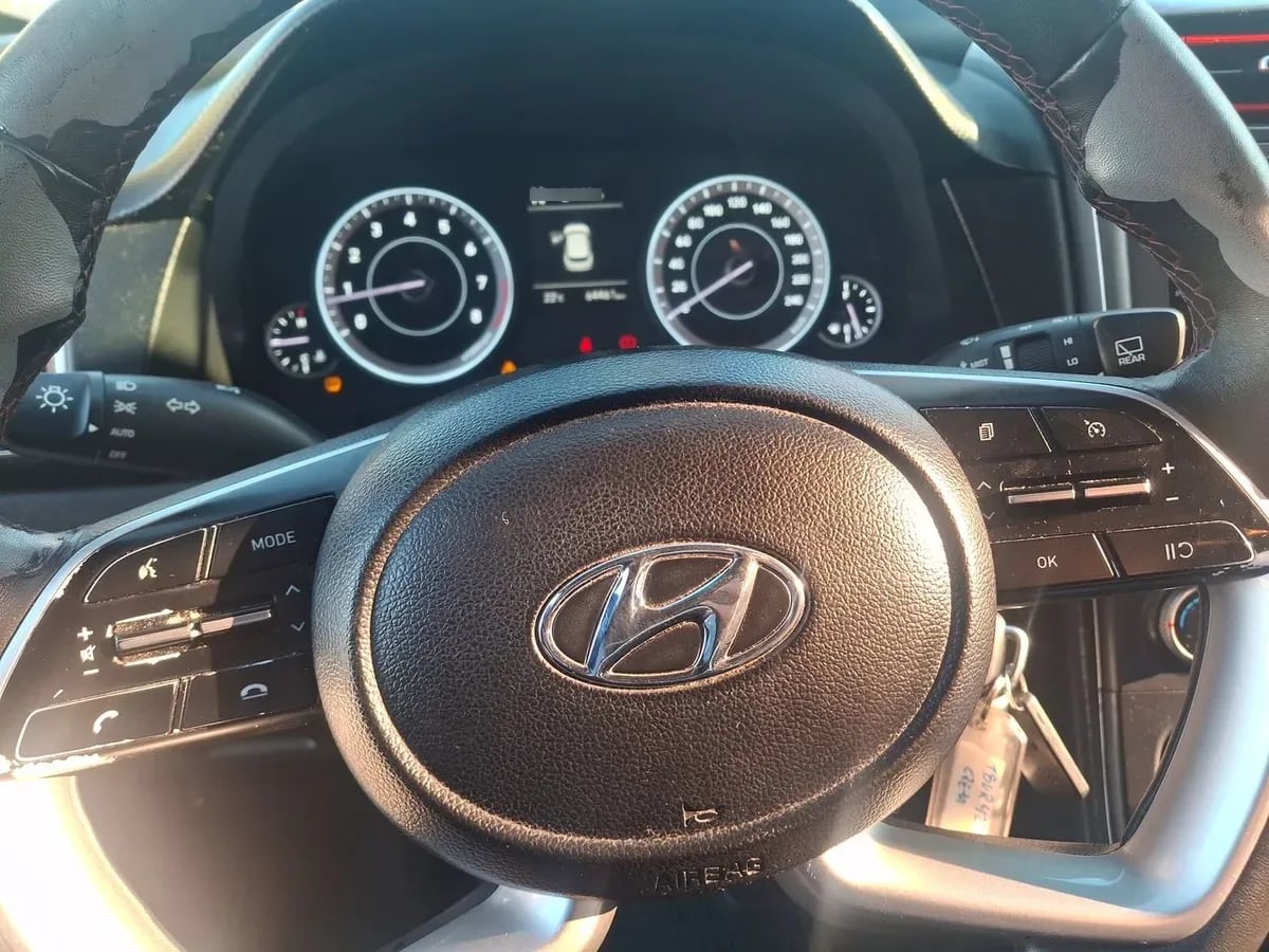 Hyundai Creta 1.5 Plus Su2i 4x2 Cvt At 5p año 2024