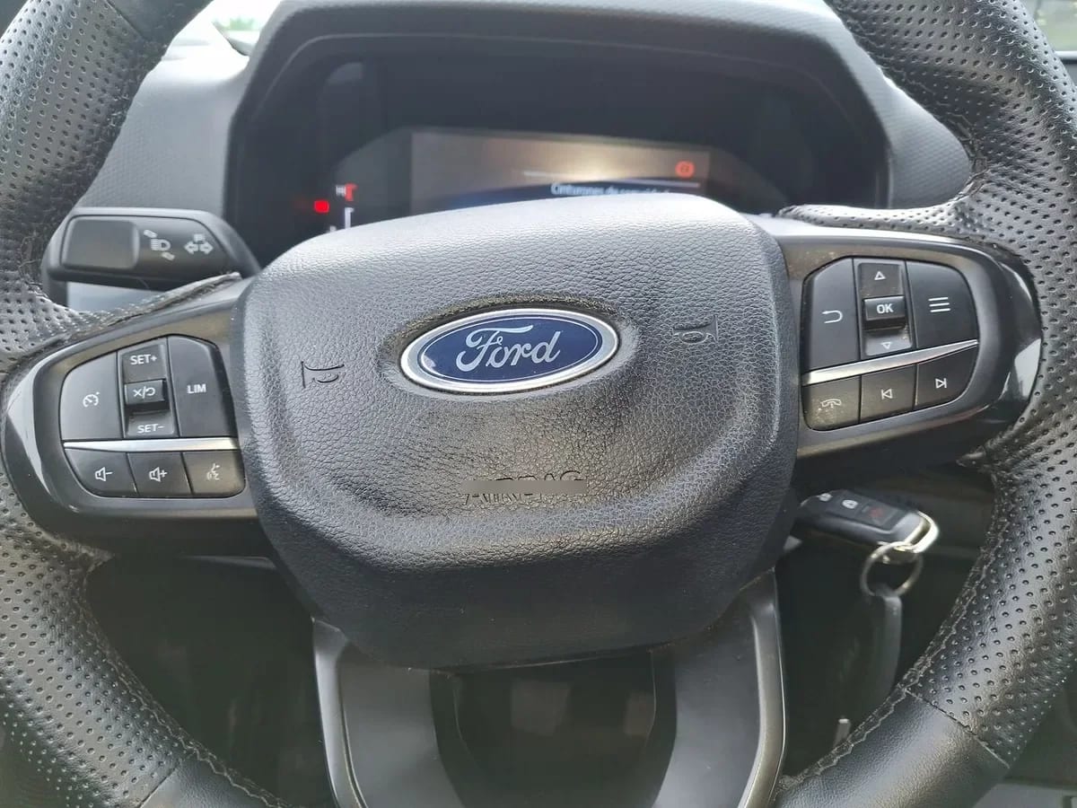 Ford Ranger 2.0 Xls Diesel 4x2 Dob. Cab. Mt 4p año 2024