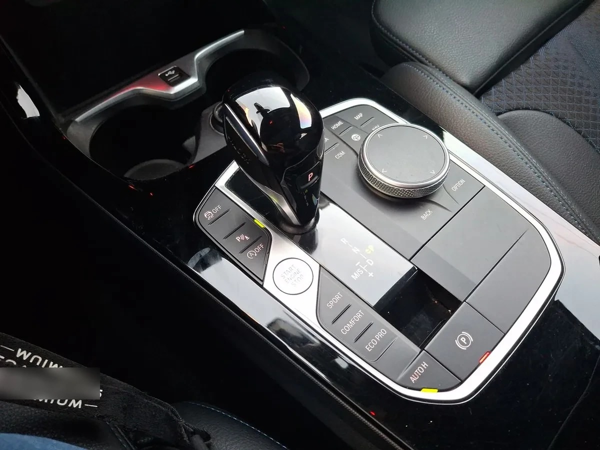 BMW 118i 1.5 M Sport Se 4x2 At 5p año 2024