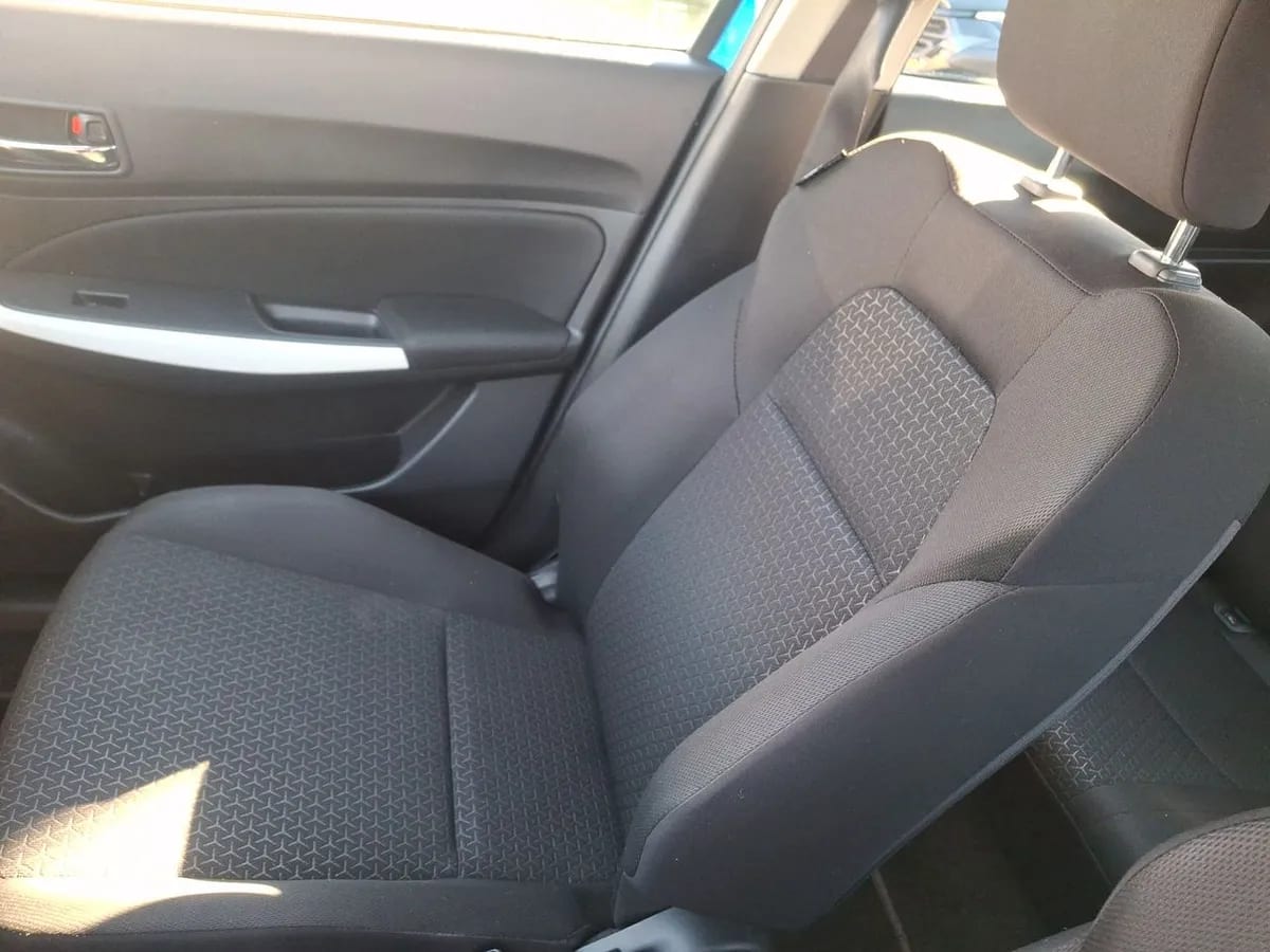Suzuki Swift 1.2 Hybrid Plus 4x2 Hb Mt 5p año 2023