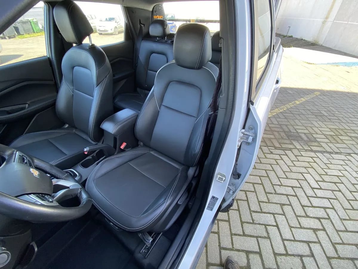 Chevrolet Montana 1.2t Premier R 4x2 At 4p año 2024