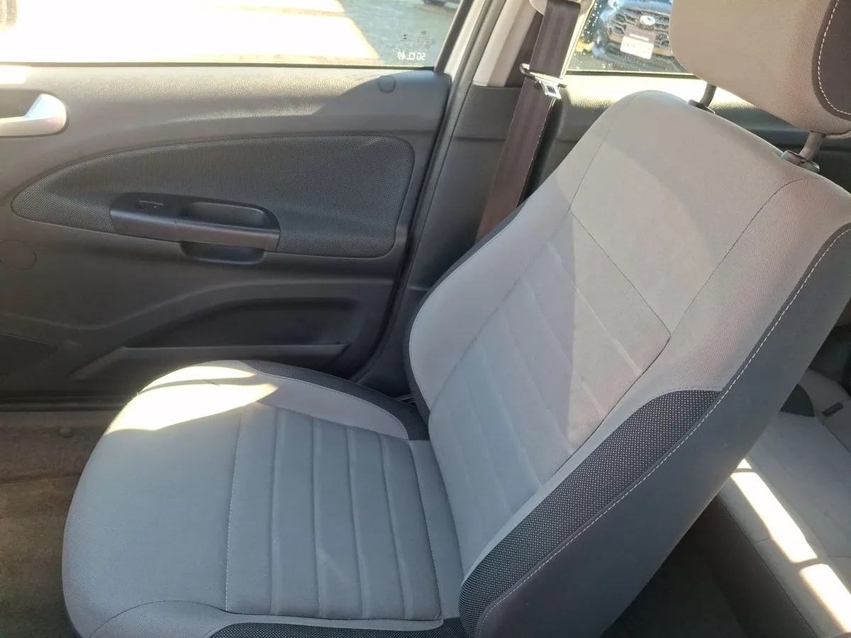 Volkswagen Gol 1.6 Highline 4x2 Hb Mt 5p año 2022