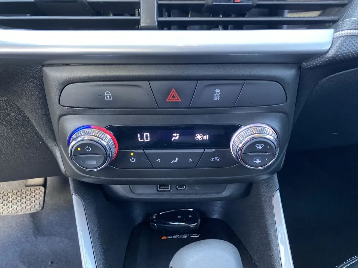 Chevrolet Montana 1.2t Premier R 4x2 At 4p año 2024