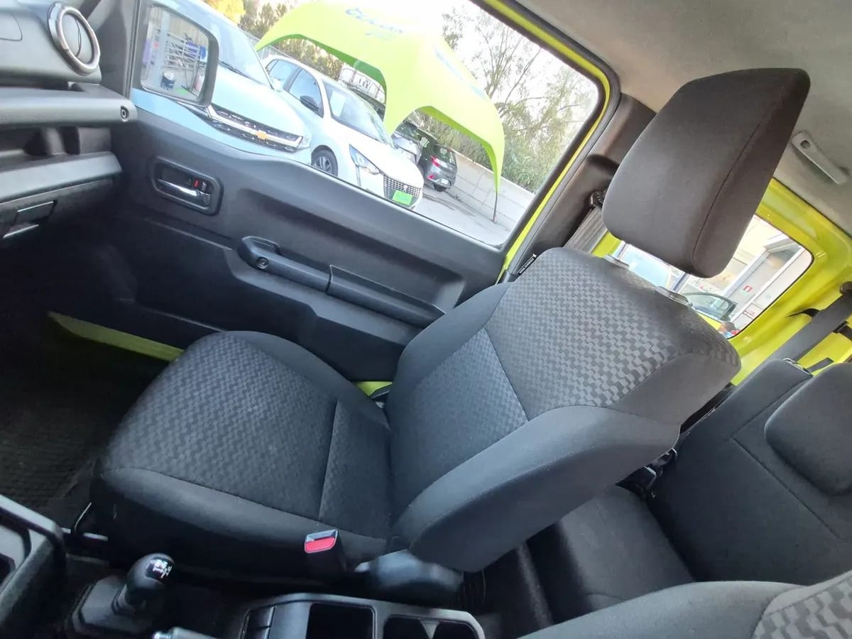 Suzuki Jimny 1.5 Glx 4x4 At 3p año 2022