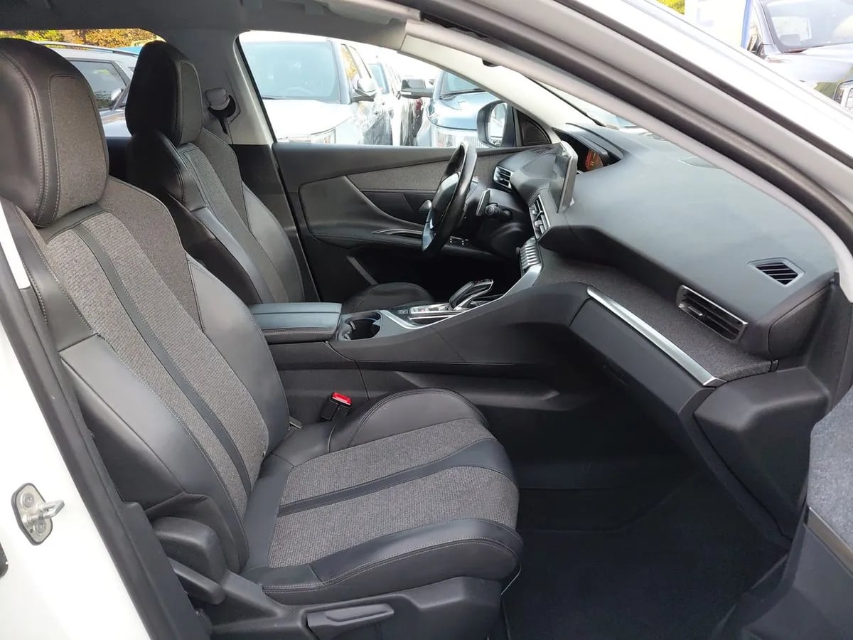 Peugeot 3008 1.6 Allure 4x2 Thp 165hp Eat6 5p año 2019