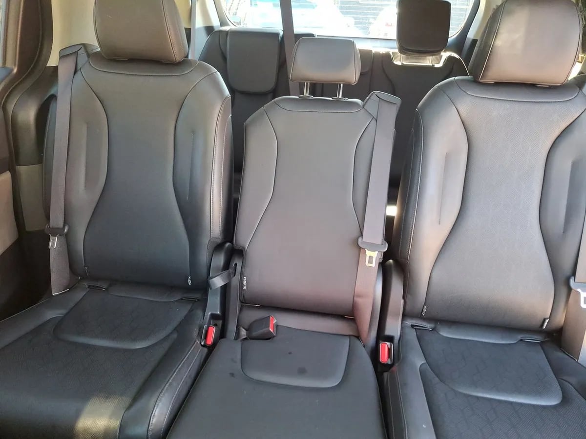 Kia Carnival 2.2 Ex Ltd Diesel 4x2 8at 5p año 2025