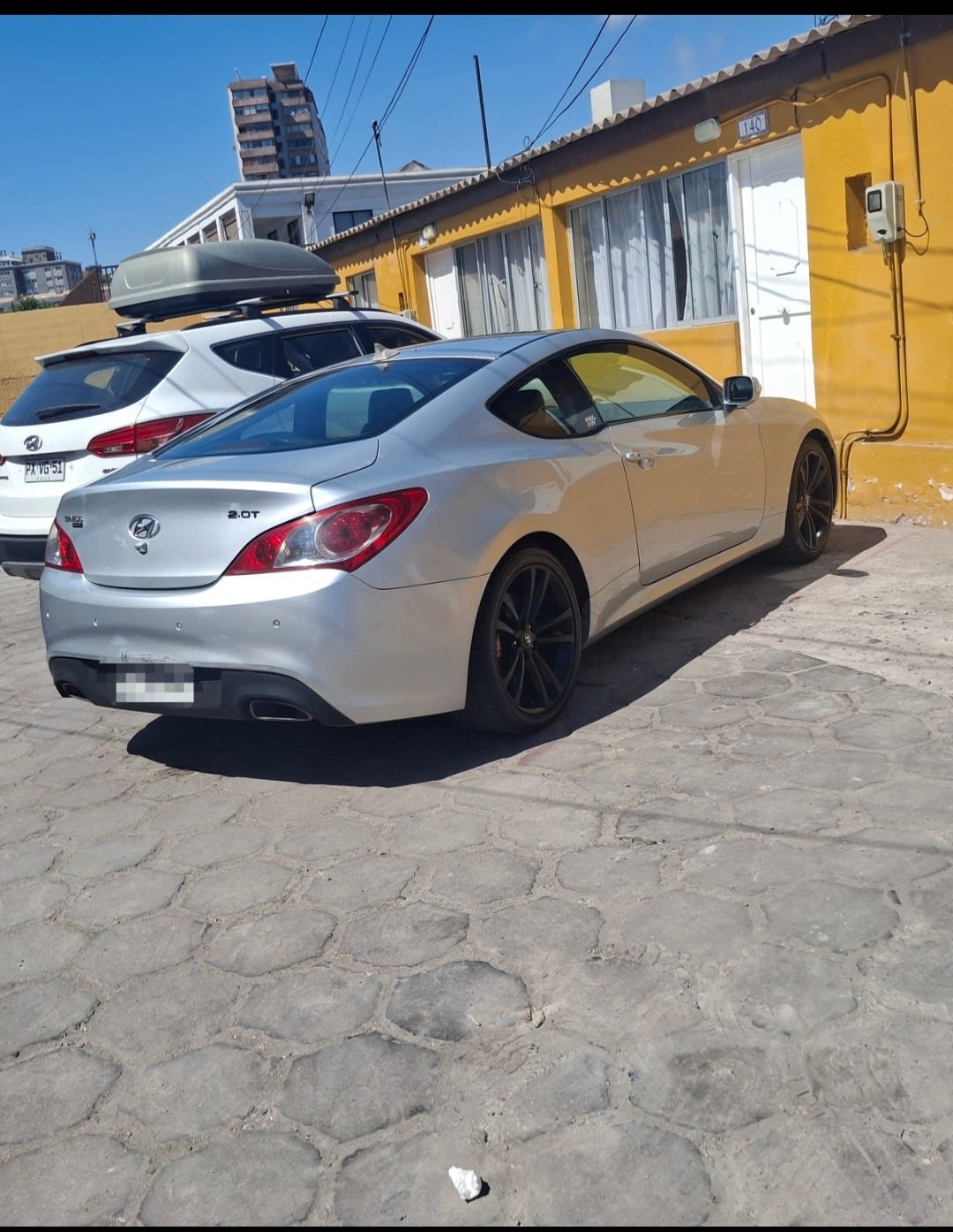 HYUNDAI GENESIS Otra año 2010
