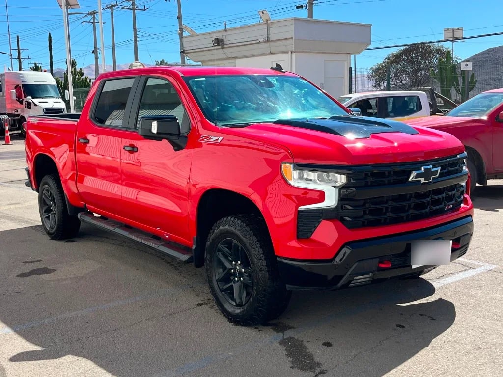 Chevrolet Silverado Cc Lt Tb 5.3l K año 2024