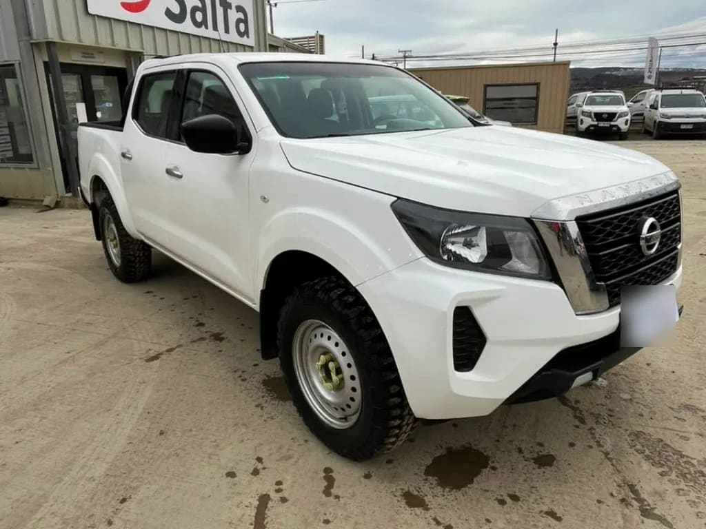 Nissan Navara Dc 4x4 2.3 Tdi Se año 2023