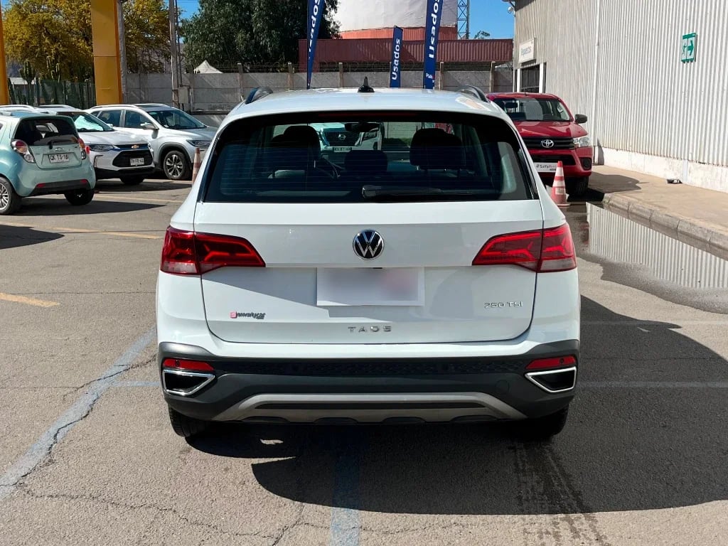 Volkswagen Taos Tsi 1.4 At Comfortline año 2023