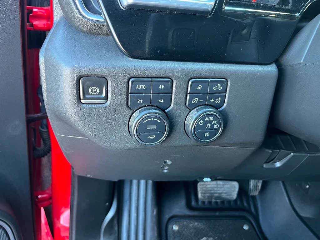 Chevrolet Silverado Cc Lt Tb 5.3l K año 2023