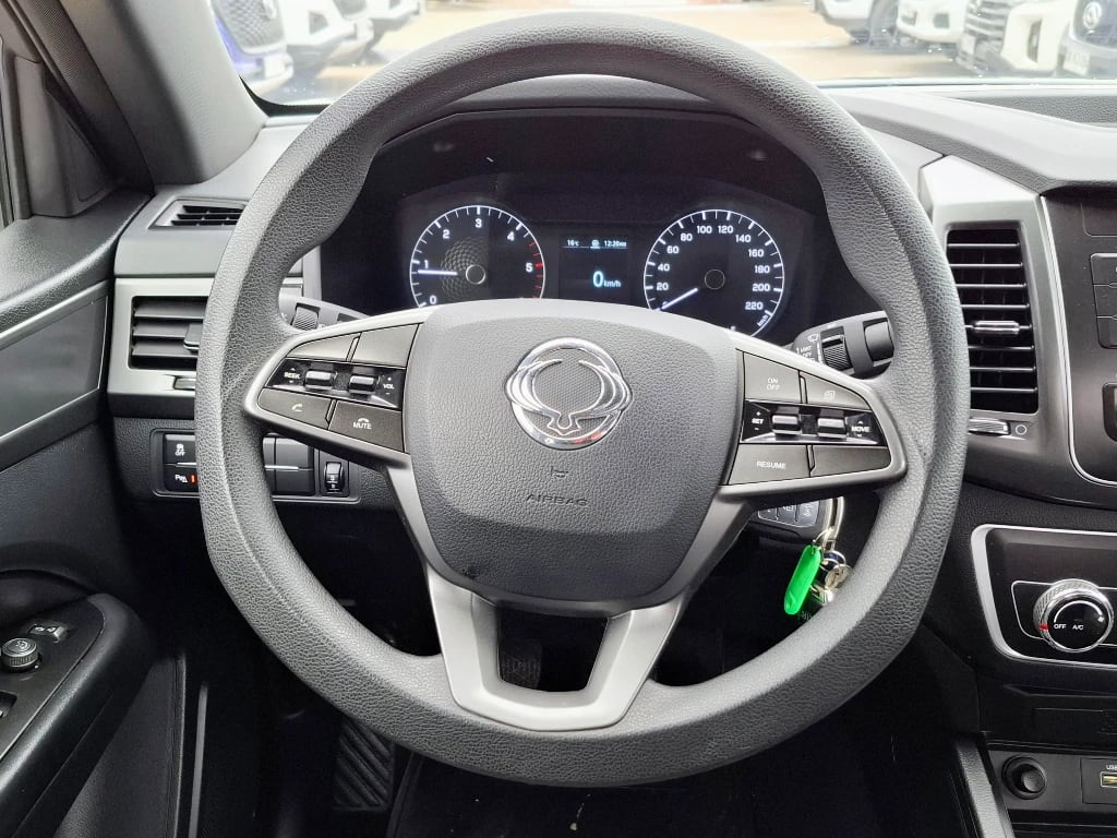 Ssangyong Grand Musso Grand Musso 2.2 4x2 Mt Full-Ql612 año 2023