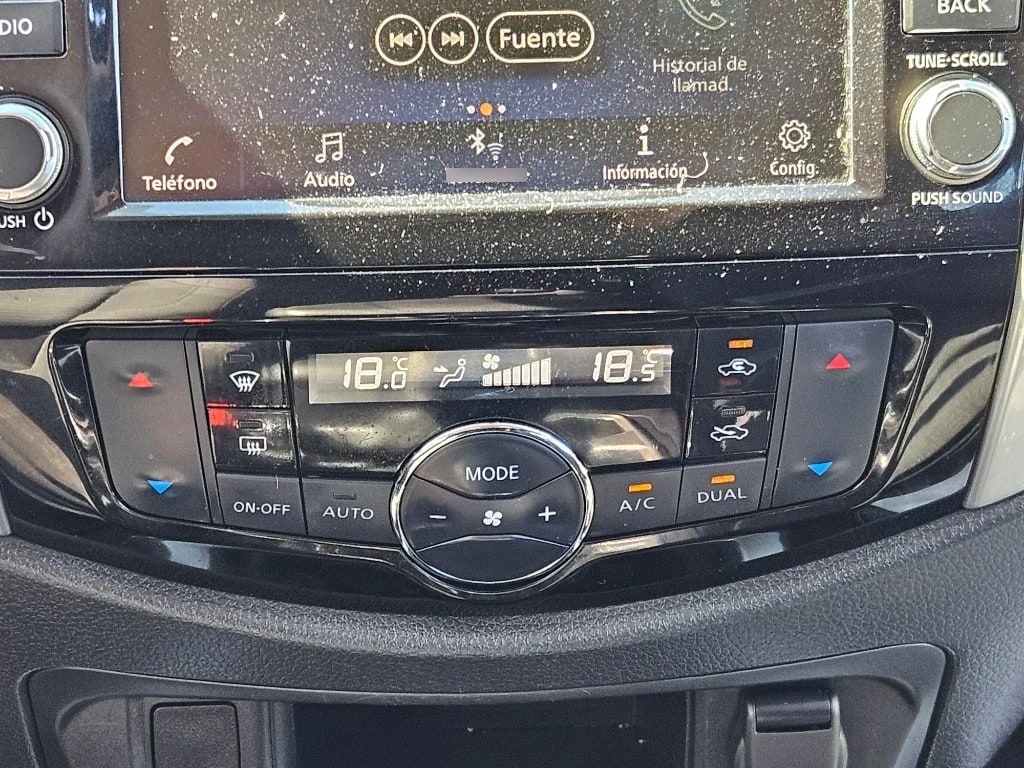 Nissan Navara D Cab 2.3 4x2 Mt Xe año 2023