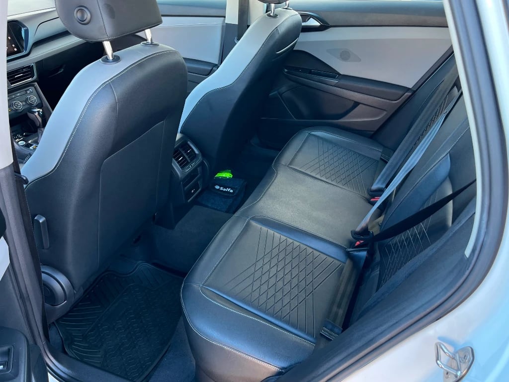 Volkswagen Taos Tsi 1.4 At Comfortline año 2023