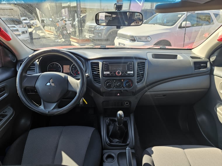 Mitsubishi L200 L 200 Work Cr Dc 2.4 año 2019