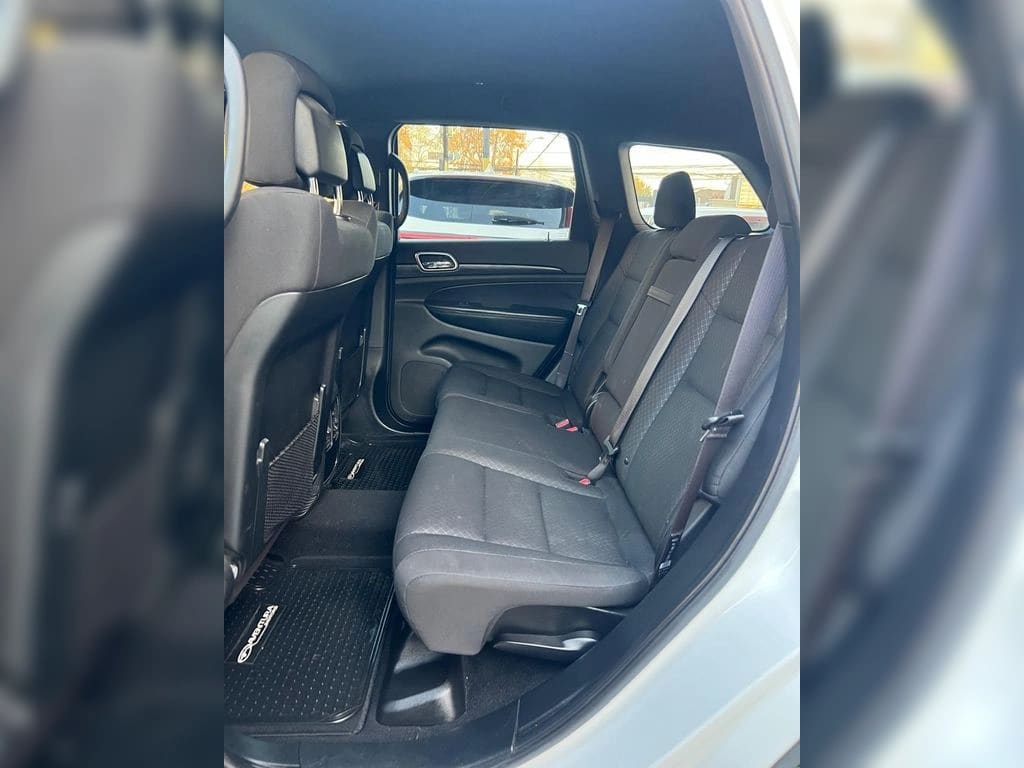 Jeep Grand Cherokee Laredo año 2021