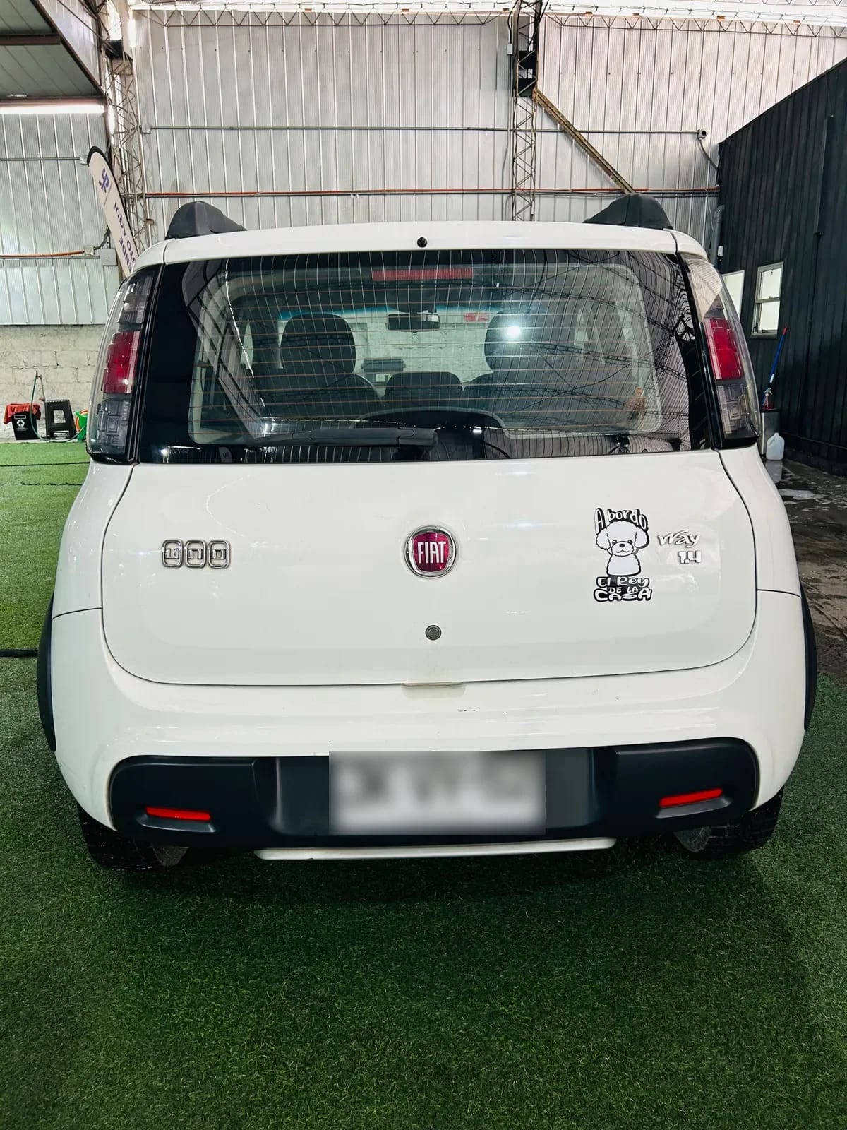 FIAT UNO 1.4 Sporting Mt año 2017