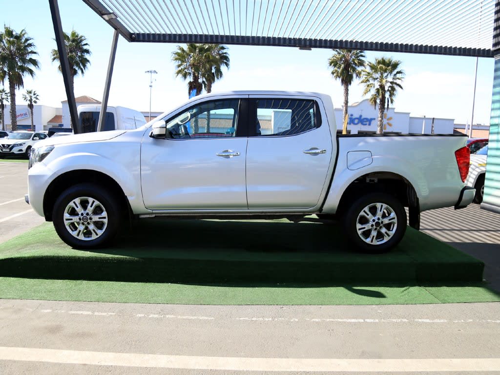 Nissan Navara 2.3 At 4x4 Diesel año 2022