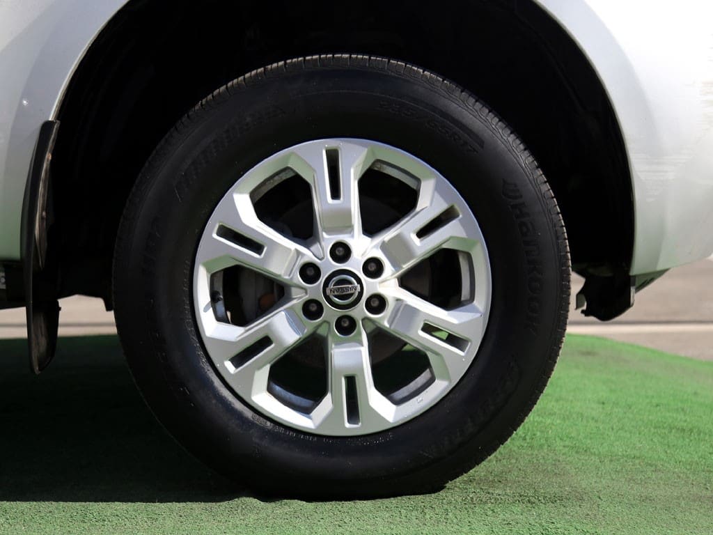 Nissan Navara 2.3 At 4x4 Diesel año 2022