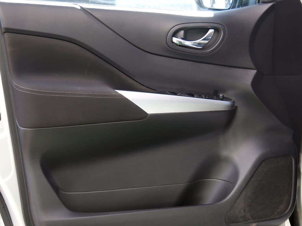 Nissan Navara 2.3 At 4x4 Diesel año 2022