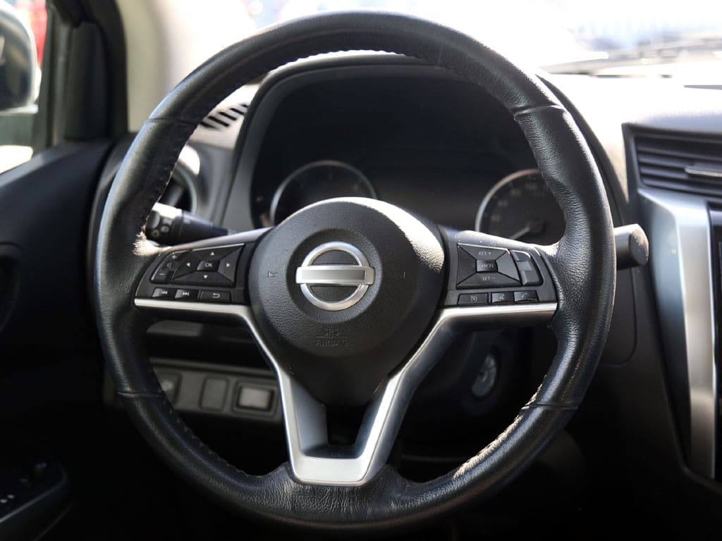 Nissan Navara 2.3 At 4x4 Diesel año 2022
