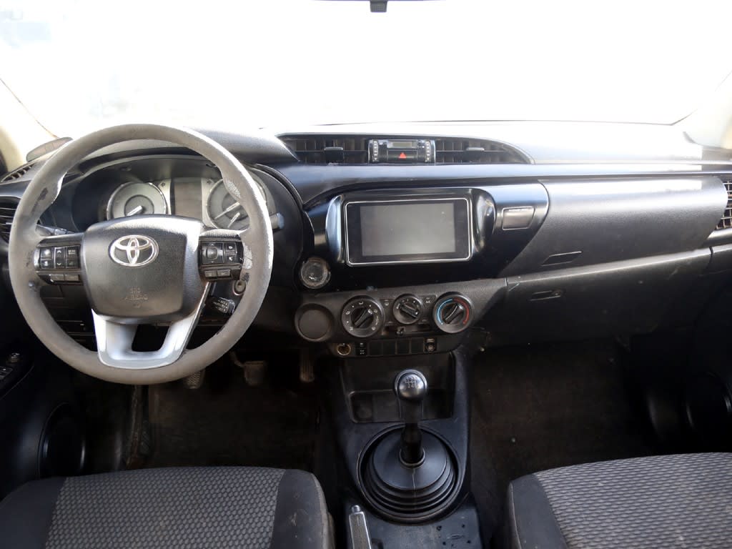 Toyota Hilux 2.4 Dx 4x2 Mt año 2022