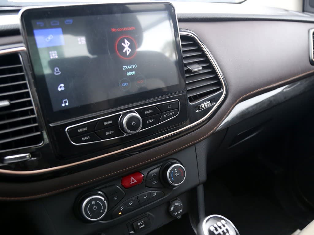 ZX Auto Terralord 2.5 Dx Mt 4x2 Diesel año 2022