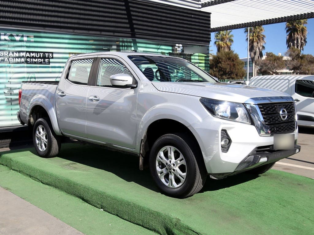 Nissan Navara 2.3 At 4x4 Diesel año 2022