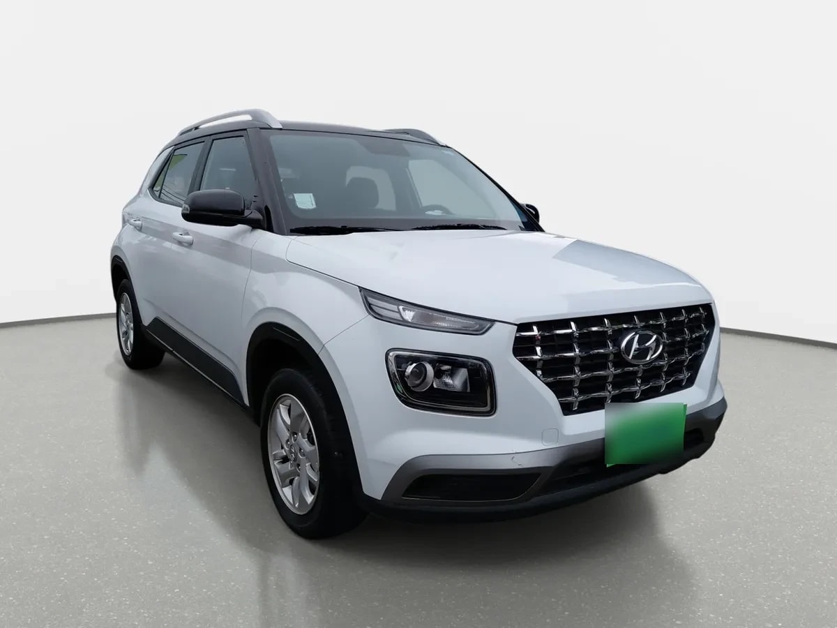 Hyundai Venue 1.6 Qx Plus 4x2 Mt 5p año 2023