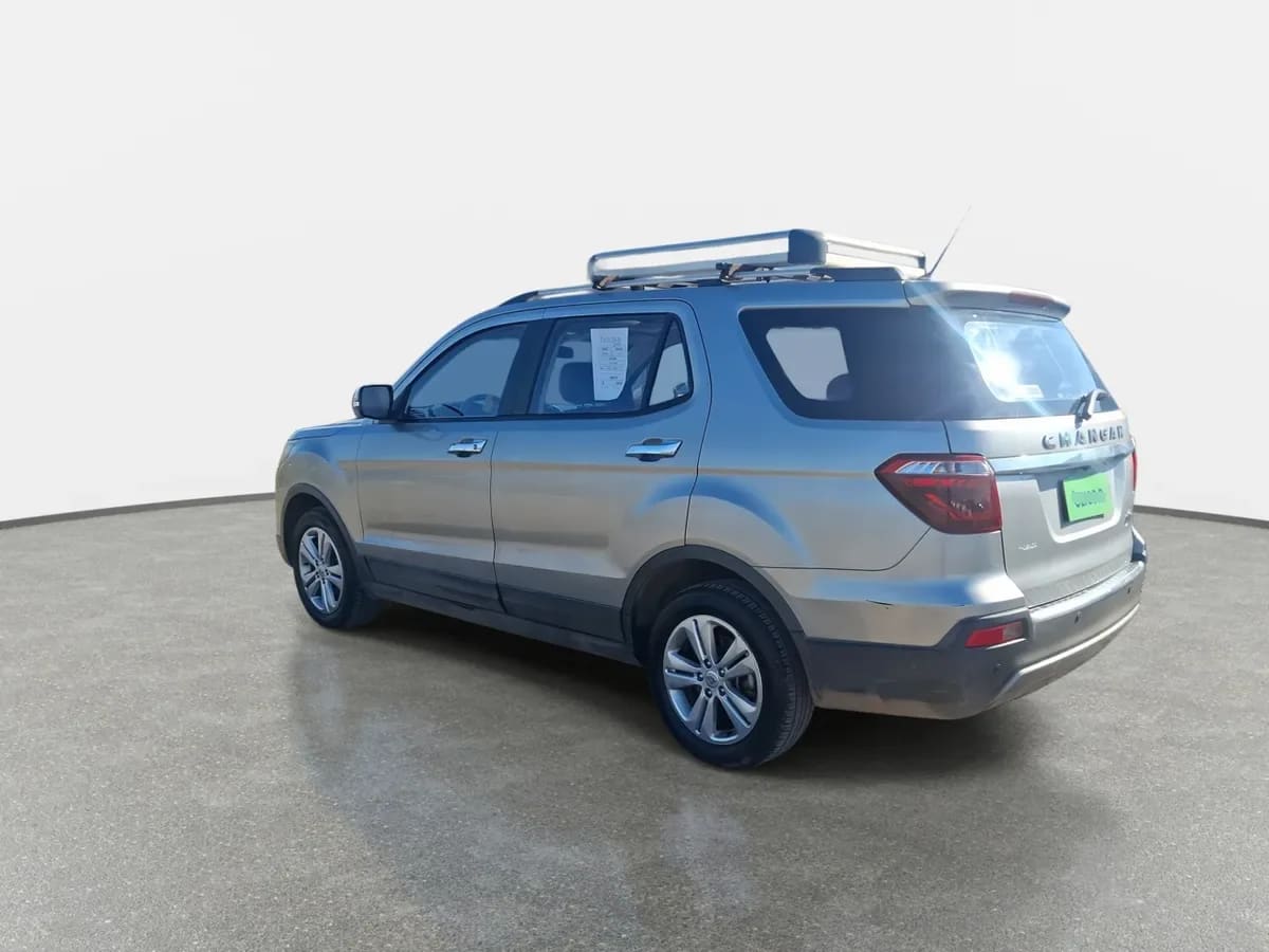 Changan Cx70 1.6 Luxury Connect 4x2 Mt 5p año 2018