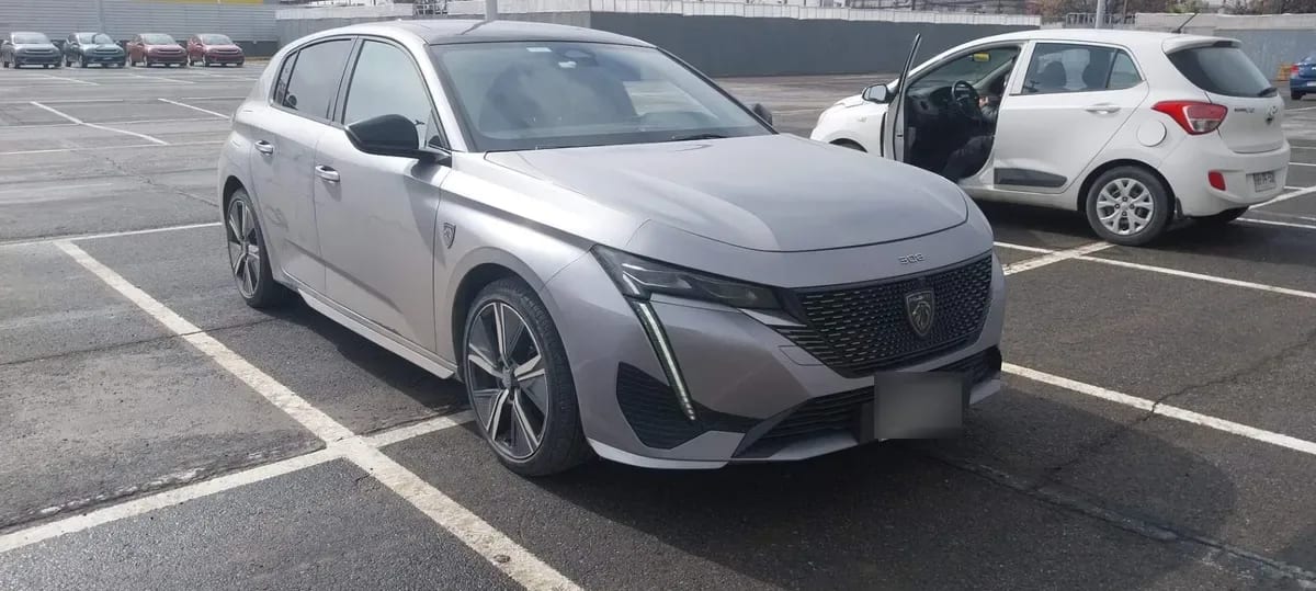Peugeot 308 1.2 Gt Puretech 130 4x2 Eat8 5p año 2024