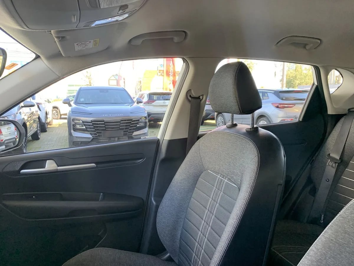 Kia Sonet 1.5 Ex 4x2 Ivt At 5p año 2025