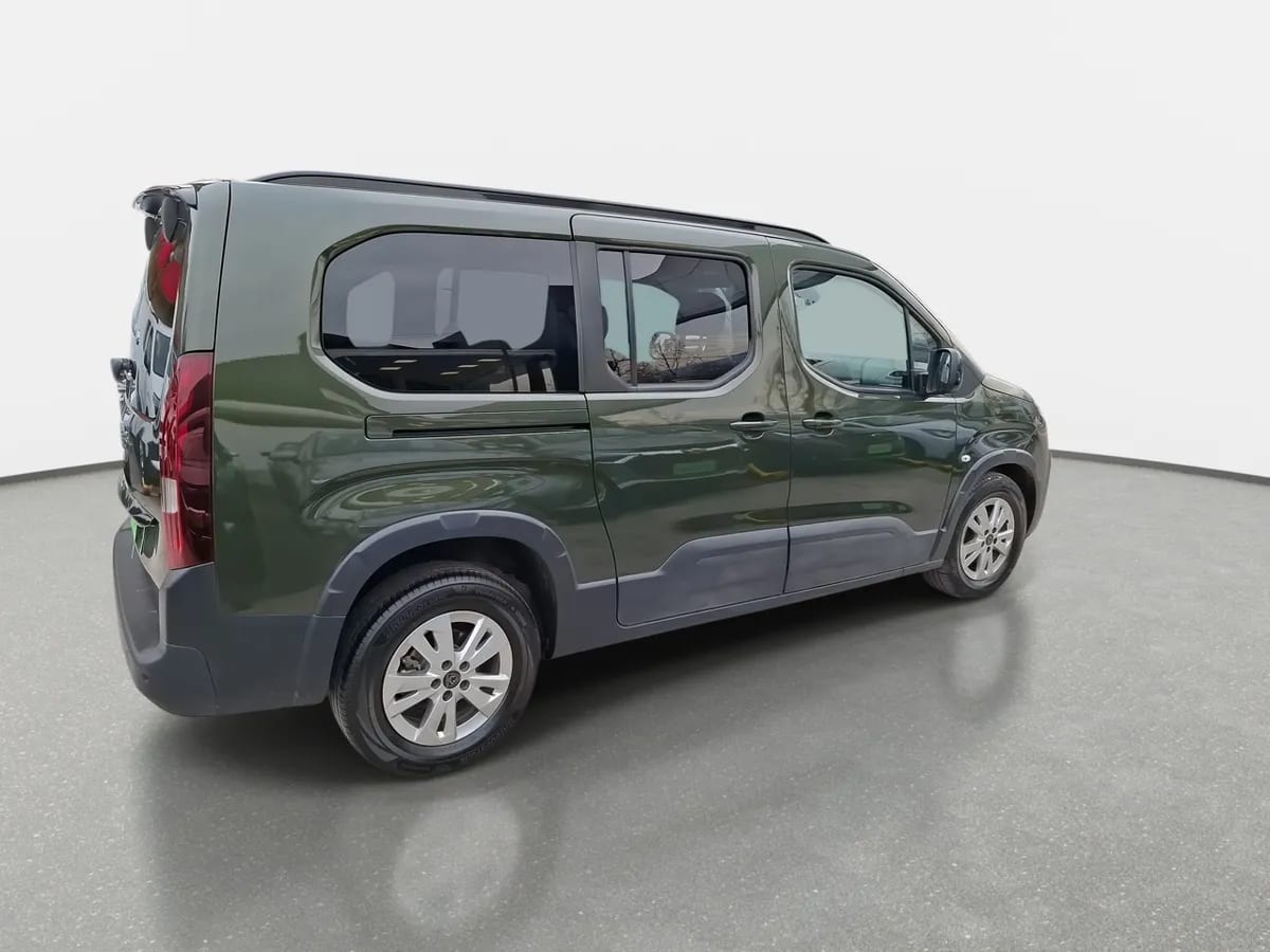 Peugeot Rifter 1.2 Allure Puretech 130hp 4x2 Eat8 5p año 2025