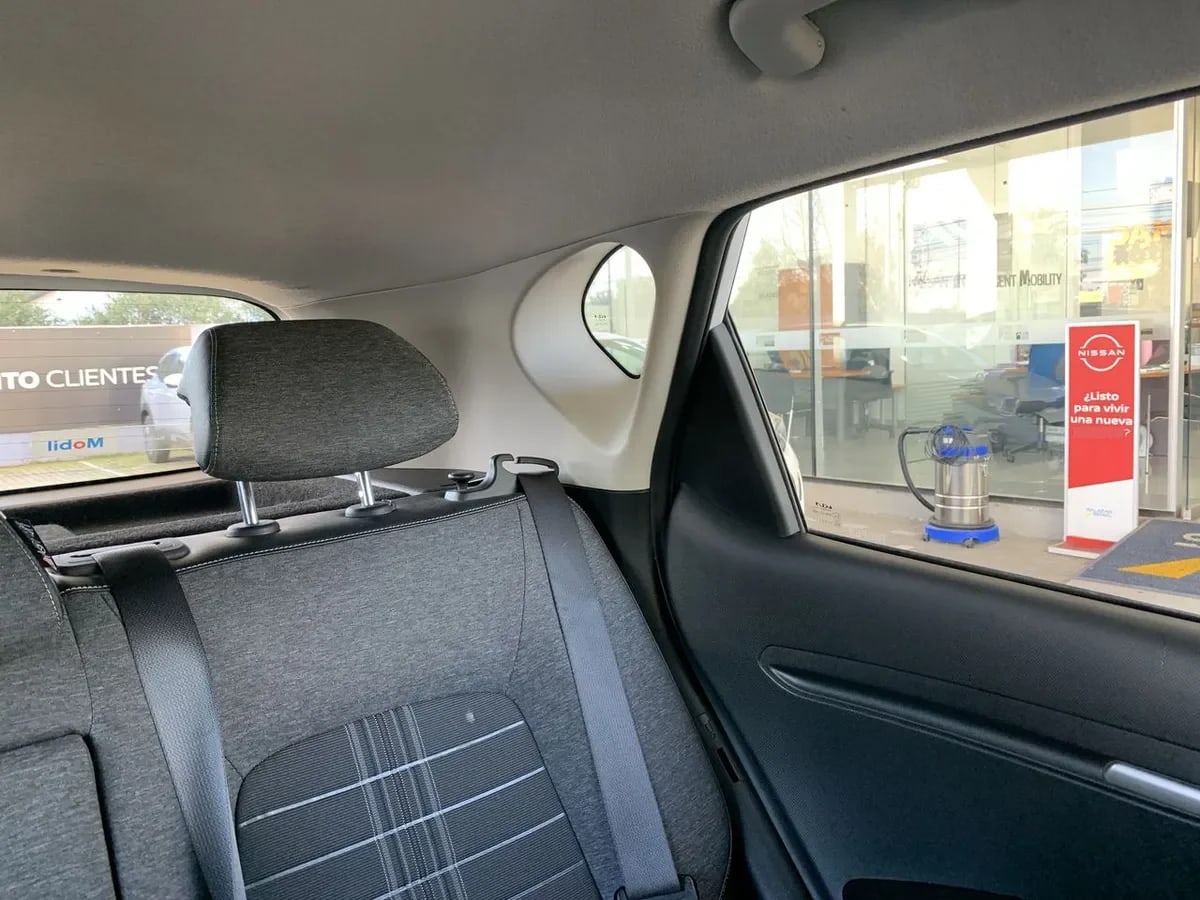 Kia Sonet 1.5 Ex 4x2 Ivt At 5p año 2025