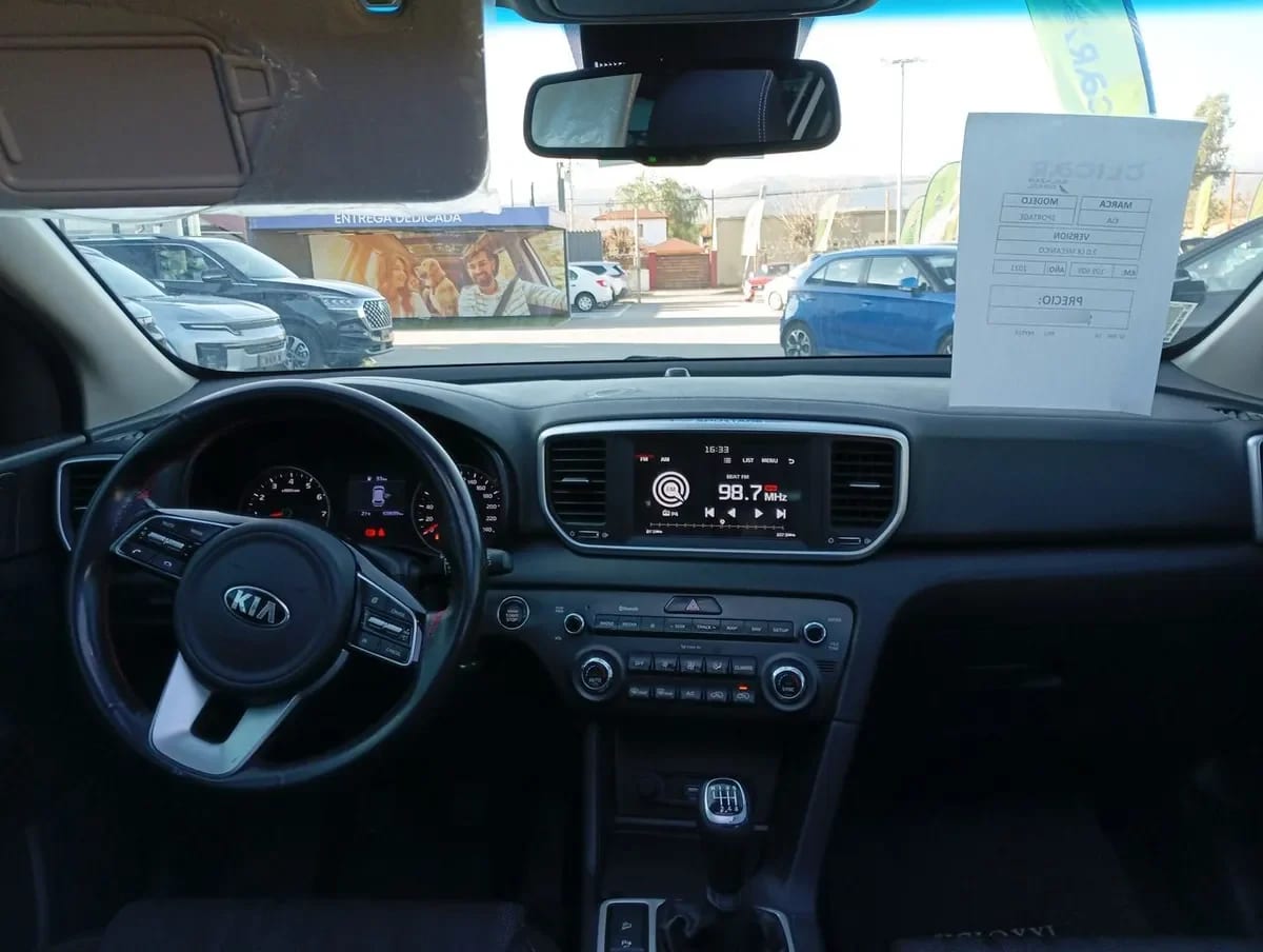 Kia Sportage 2.0 Lx 2wd Special Pack 6mt 5p año 2021