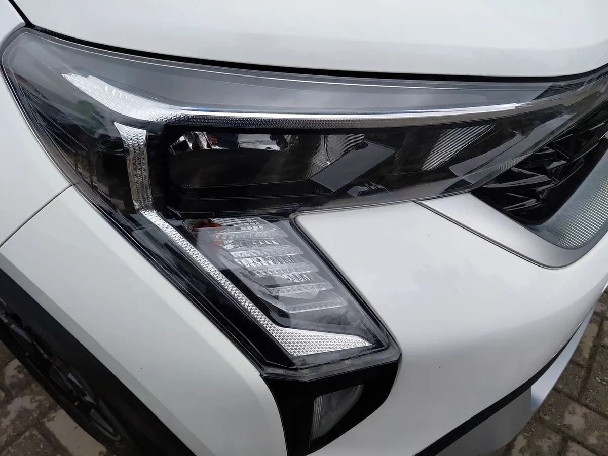 Kia Sonet 1.5 Ex 4x2 Ivt Ri At 5p año 2025