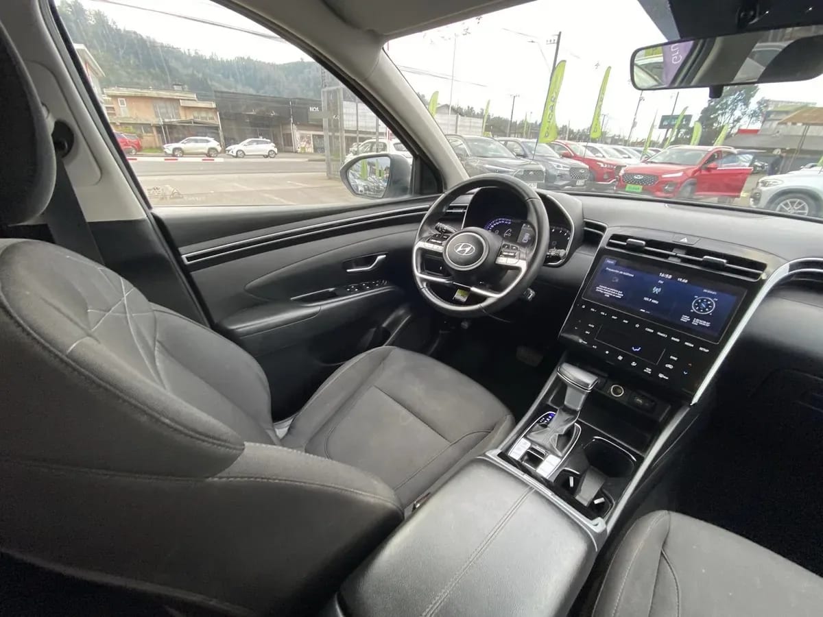 Hyundai Tucson 2.0 Nx4 Plus 4wd At 5p año 2022