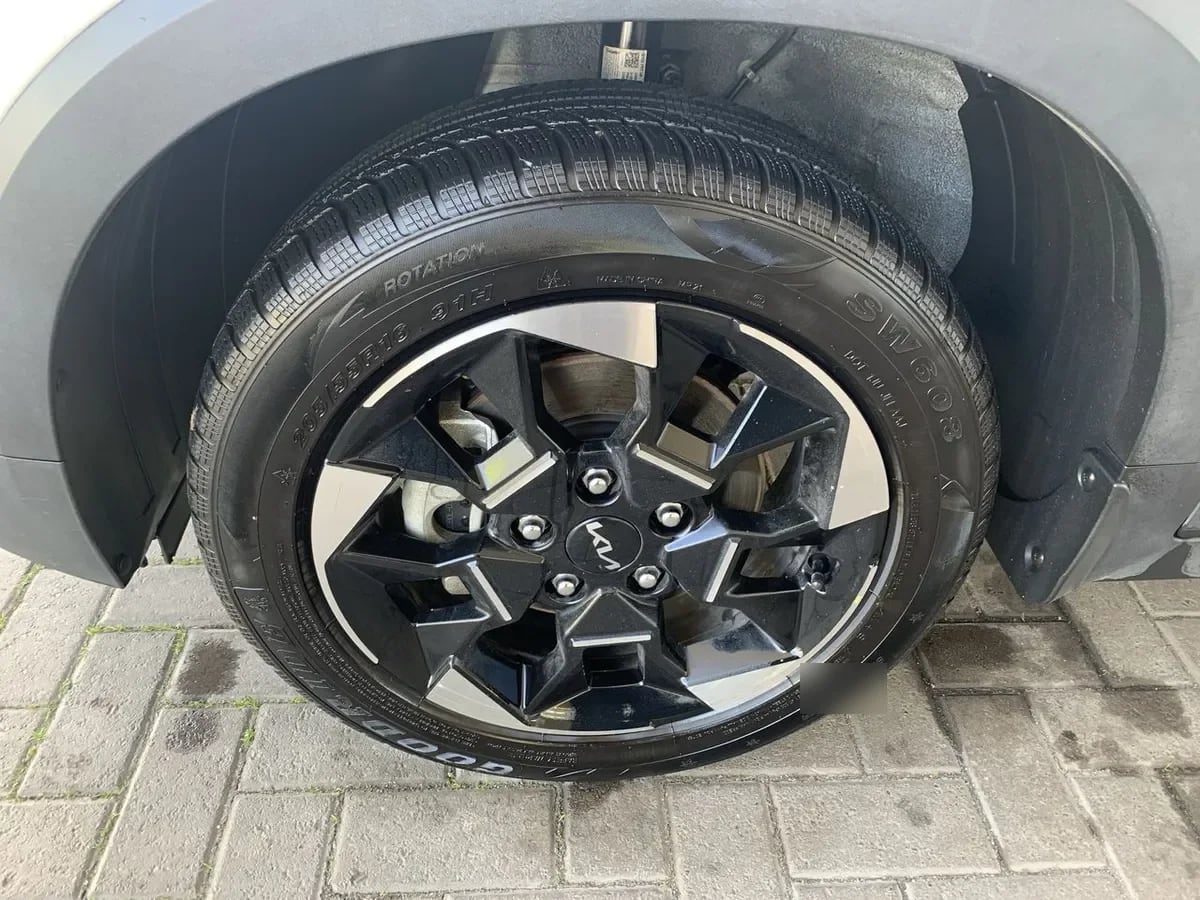 Kia Sonet 1.5 Ex 4x2 Ivt At 5p año 2025