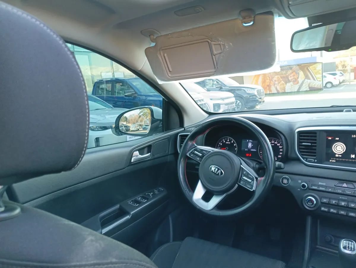 Kia Sportage 2.0 Lx 2wd Special Pack 6mt 5p año 2021