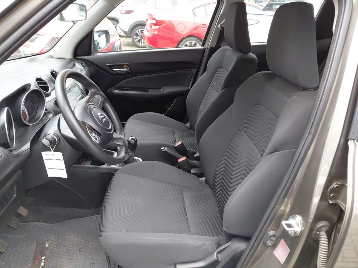 Suzuki Swift 1.2 Gl 4x2 Hb Mt 5p año 2024