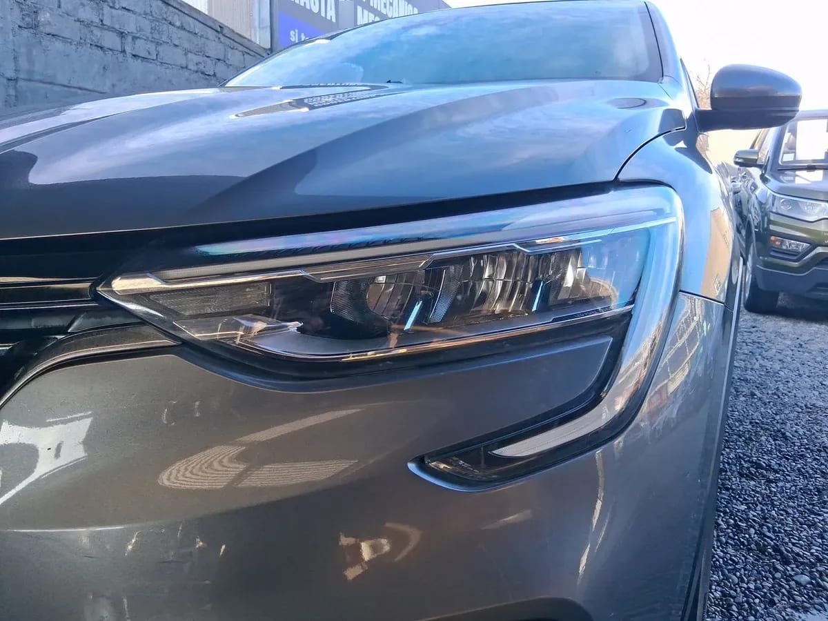 Renault Arkana 1.3l Life 4x2 At 5p año 2022