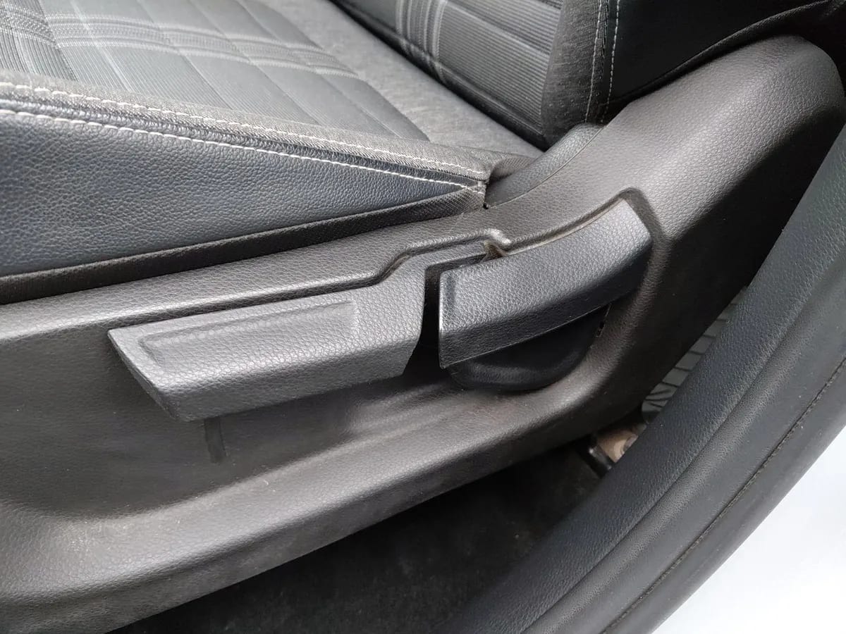 Kia Sonet 1.5 Ex 4x2 Ivt At 5p año 2025