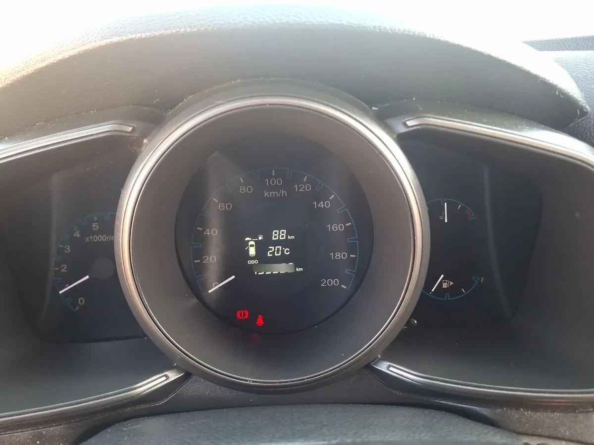Changan Cx70 1.6 Luxury Connect 4x2 Mt 5p año 2018