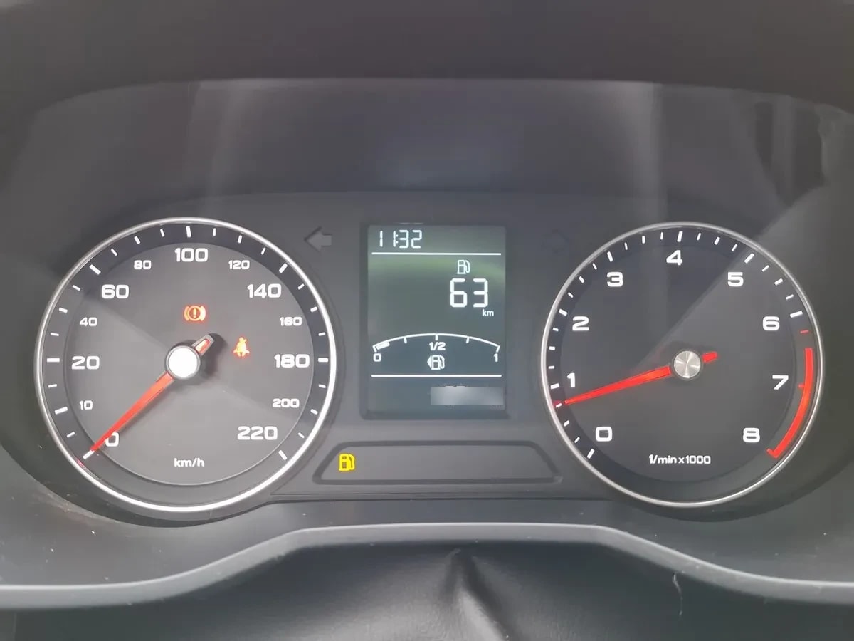 MG 5 1.5 Com 4x2 Mt 4p año 2023