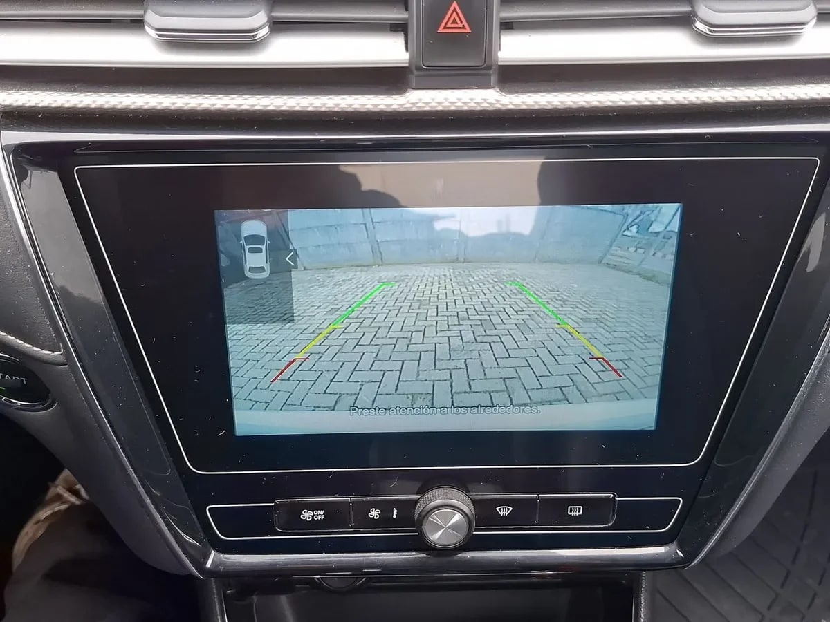 MG 5 1.5 Com 4x2 Mt 4p año 2023