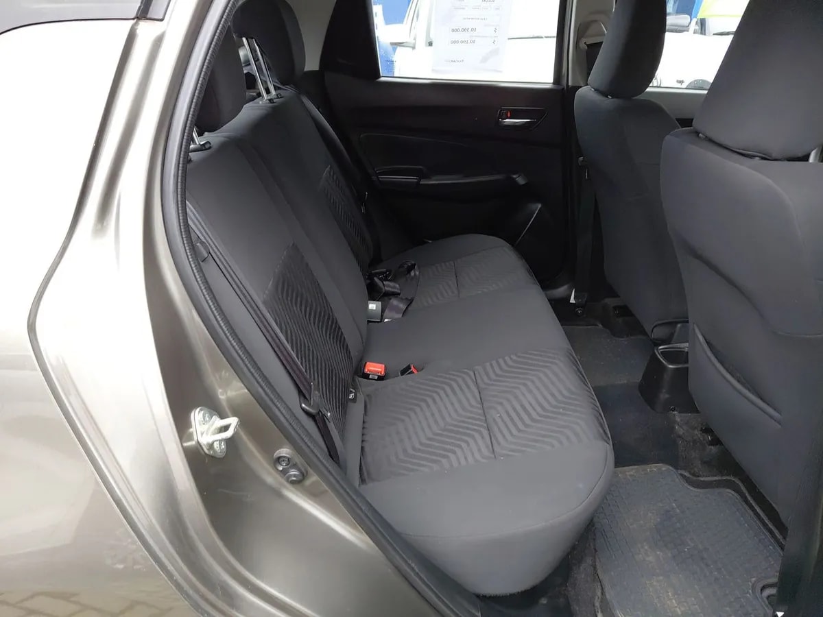 Suzuki Swift 1.2 Gl 4x2 Hb Mt 5p año 2024