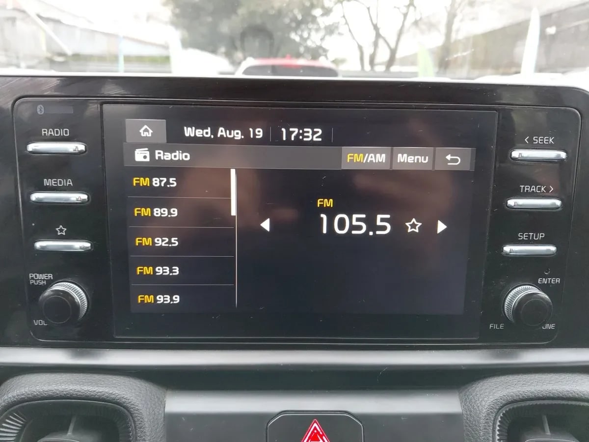 Kia Sonet 1.5 Ex 4x2 Ivt At 5p año 2025