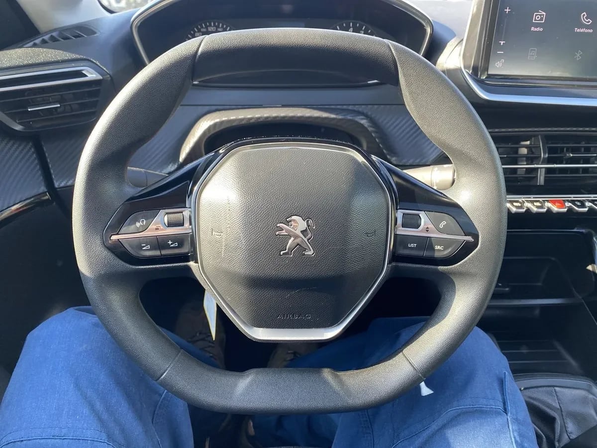 Peugeot 208 1.2 Style Puretech 75 Euro 6 Mt 5p año 2023